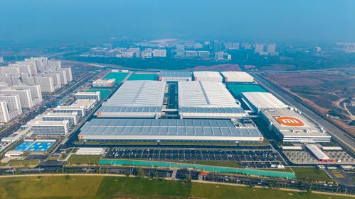 雷軍現身武漢，小米智能家電工廠正式投產引領家用電器產業革新